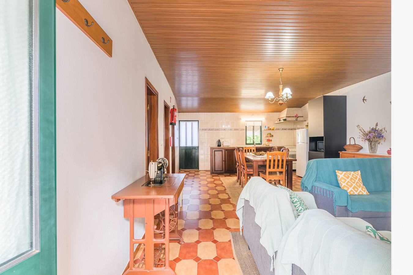 Casa de Férias 'Costa Vicentina' com Terraço Privado, Jardim Privado e Wi-Fi in Costa Alentejana