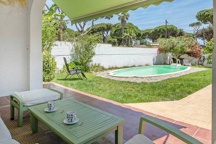 Exklusive Villa für Ihren Urlaub in Chiclana in Playa La Barrosa, Chiclana de la Frontera
