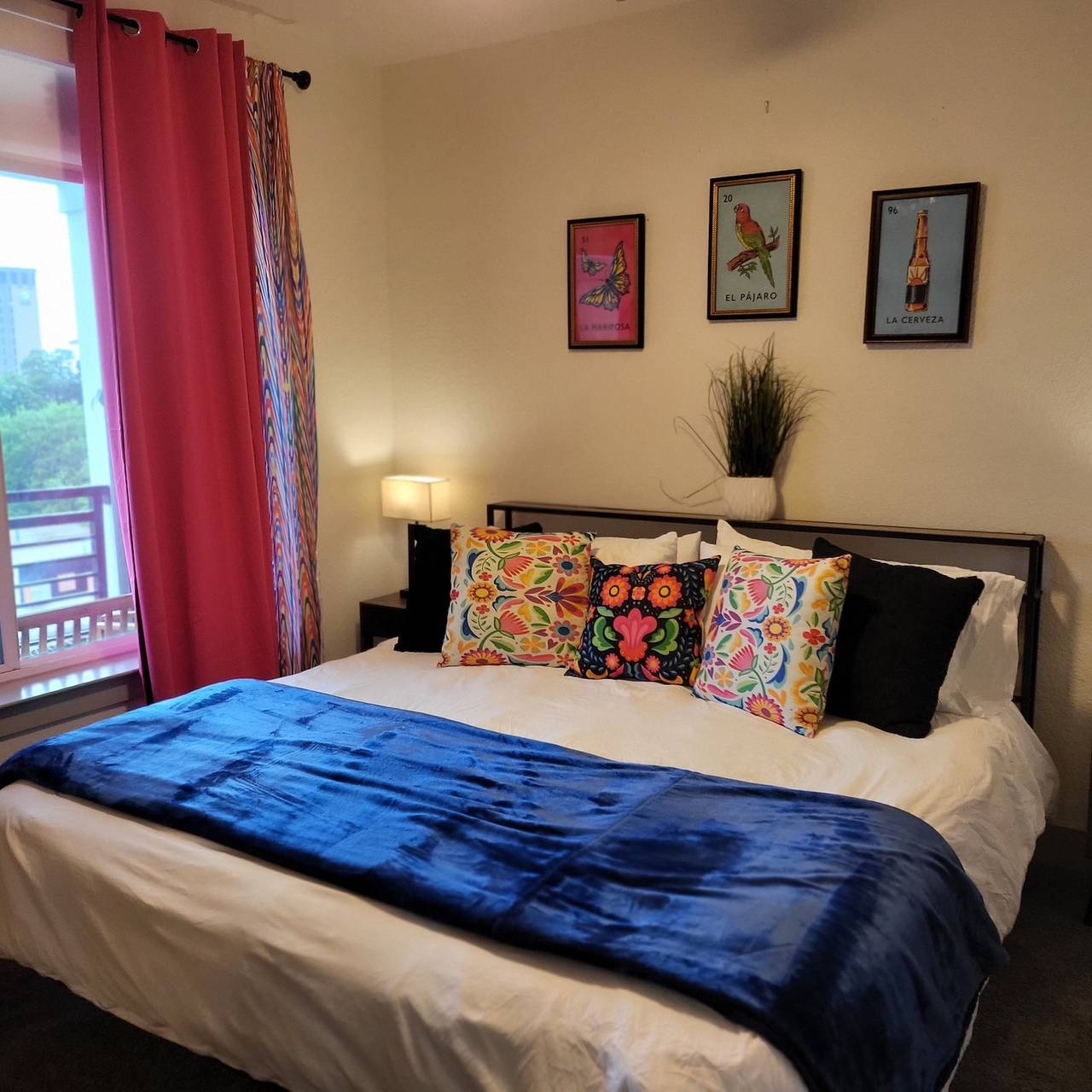 Apartamento entero, Apartamento en hotel Fiesta Dt Retreat digno de una visita instantánea con estac in San Antonio, Condado de Bexar