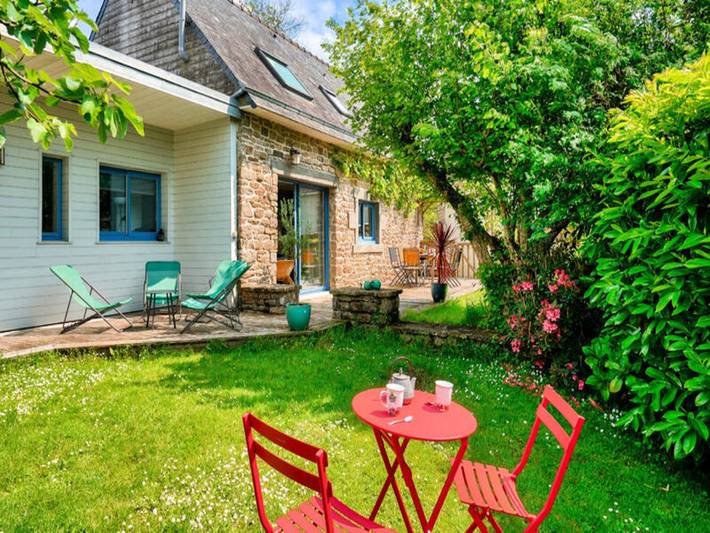 Location de vacances pour 6 personnes, avec jardin et jacuzzi à Combrit