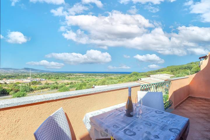 Location de vacances pour 5 personnes, avec jardin et balcon à Badesi - 2