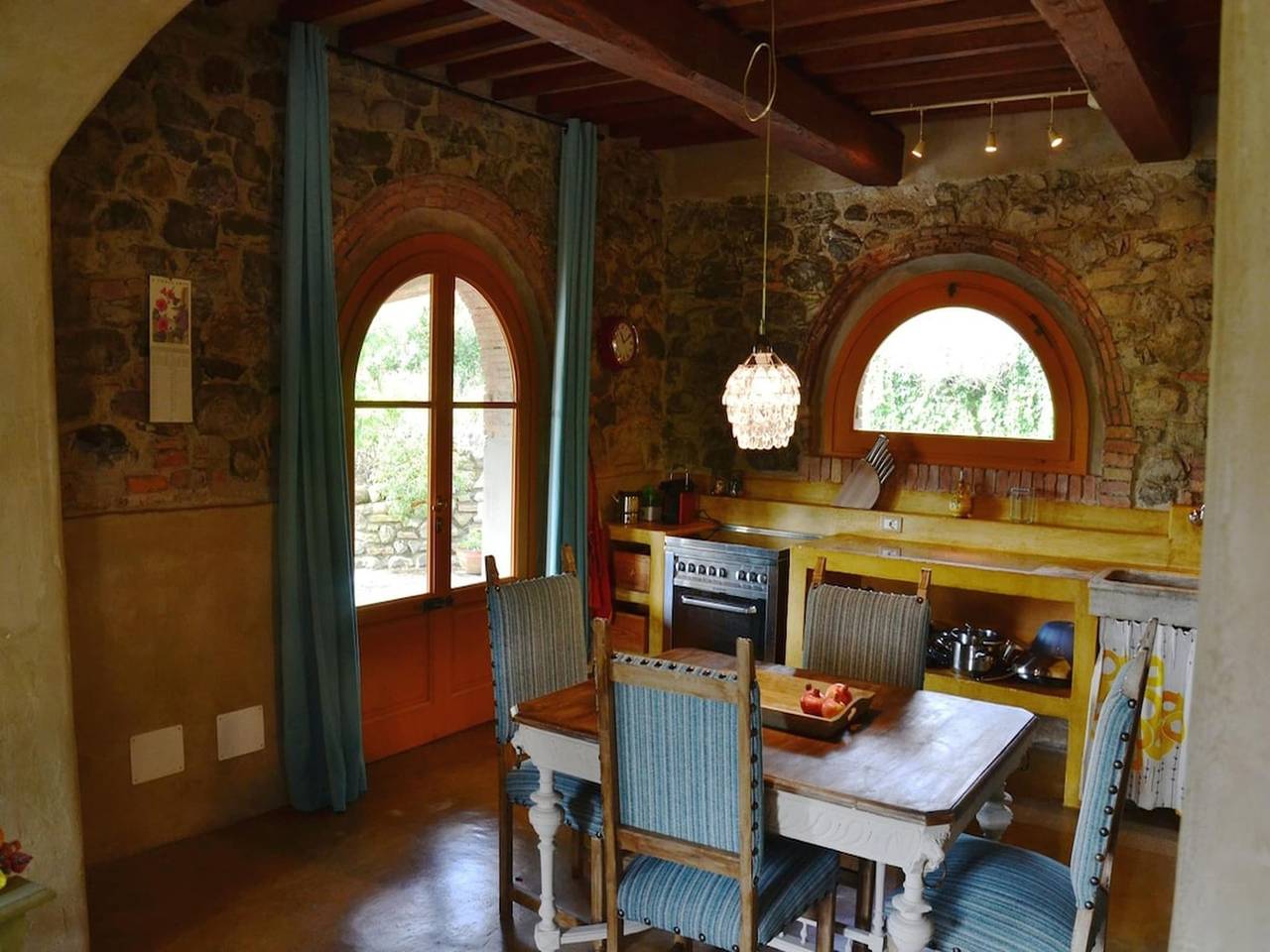 Villa con piscina privata in Toscana in Montecatini Val di Cecina, Costa degli Etruschi