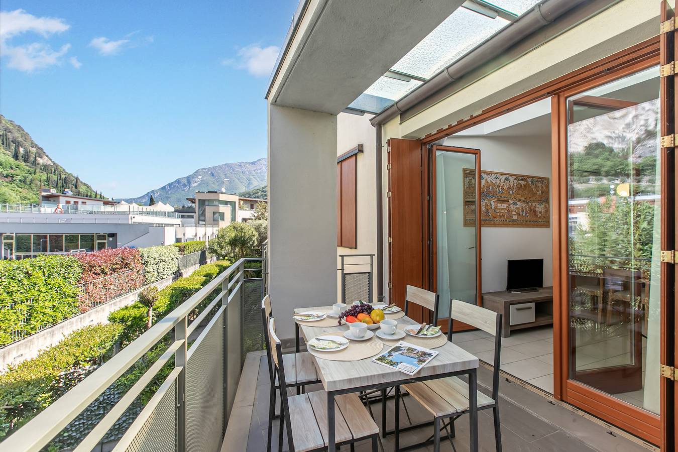 Ganze Wohnung, Reizende Ferienwohnung: WLAN, Balkon, in Strand- und Restaurantnähe in Linfano, Arco