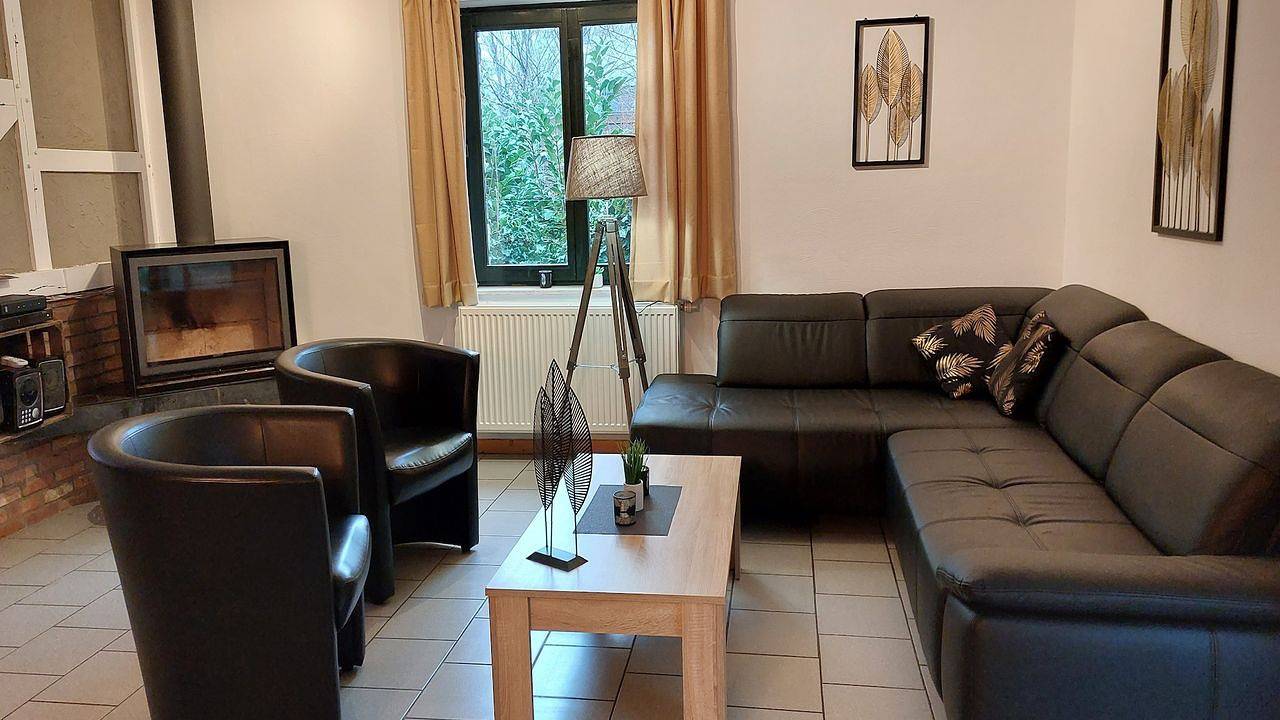 Maison de vacances pour 8 personnes avec jacuzzi in La Reid, Theux