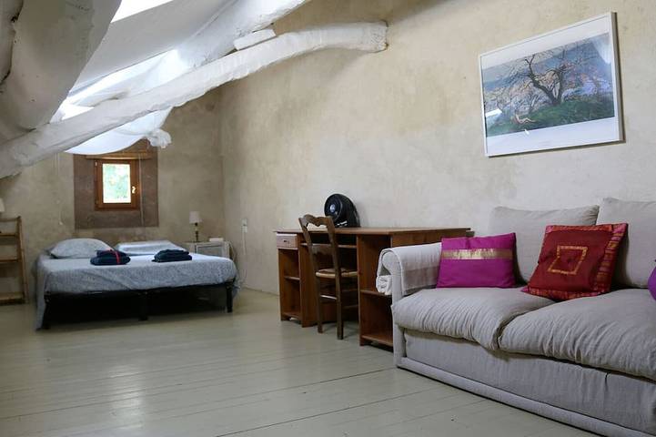 Location de vacances pour 8 personnes, avec jardin et terrasse à Saint-Vincent-d'Olargues - 3