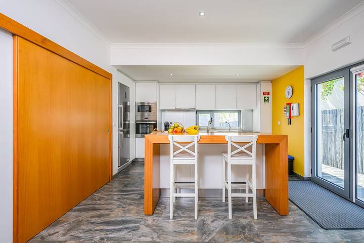 Casa rural para 10 personas, con jardín además de terraza y piscina para niños, Se admiten mascotas en Distrito de Vila Real - 4