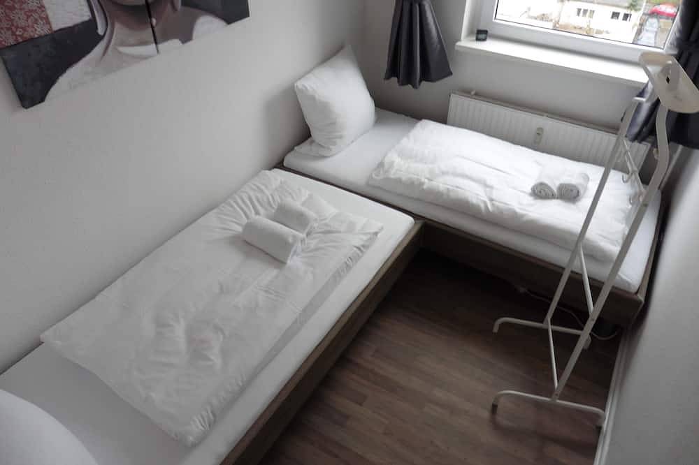 Ganze Wohnung, Appartement in Berlin, familienfreundlich, günstig, zentral, bis 7 Personen in Tempelhof Berlin, Berlin