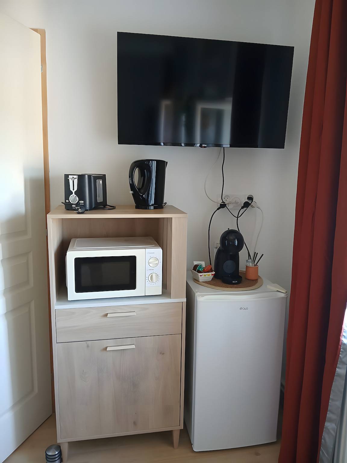 Encantador estudio "le 1864" con jardín privado y Wi-Fi in Courbillac, Charente