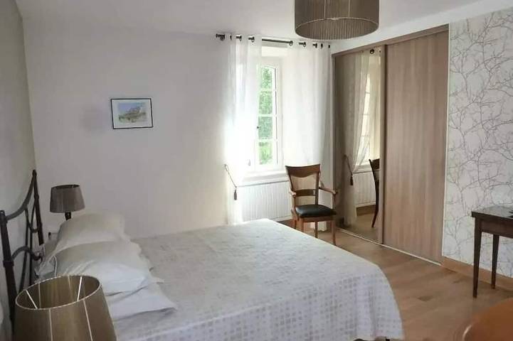 Location de vacances pour 6 personnes, avec terrasse et piscine à Albussac - 3