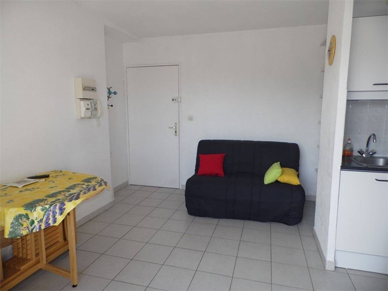 Ganze Wohnung, 2-Zimmer-Wohnung mit Balkon, privatem Parkplatz und Pool in Marseillan in Marseillan, Côte d'Améthyste