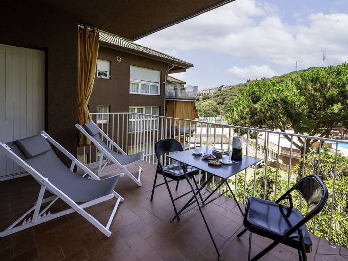 Gîte pour 5 personnes, avec bassin pour enfant ainsi que balcon et jardin à Arenys de Mar - 2
