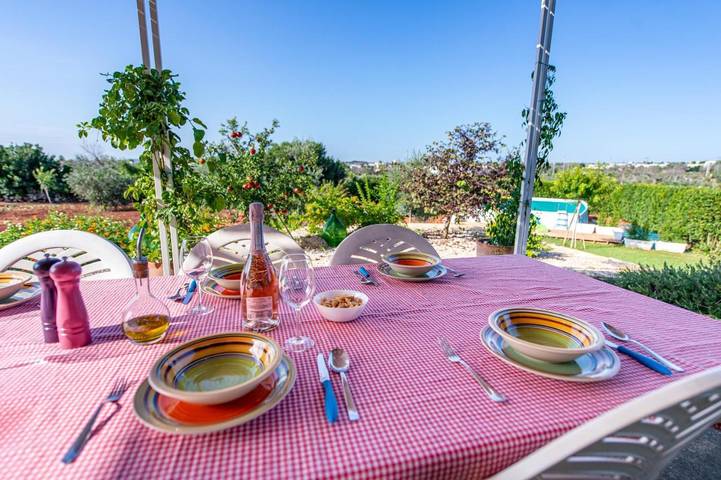 Casa vacanza per 6 persone, con Idromassaggio e Terrazza nonché Giardino e Piscina a Taurisano