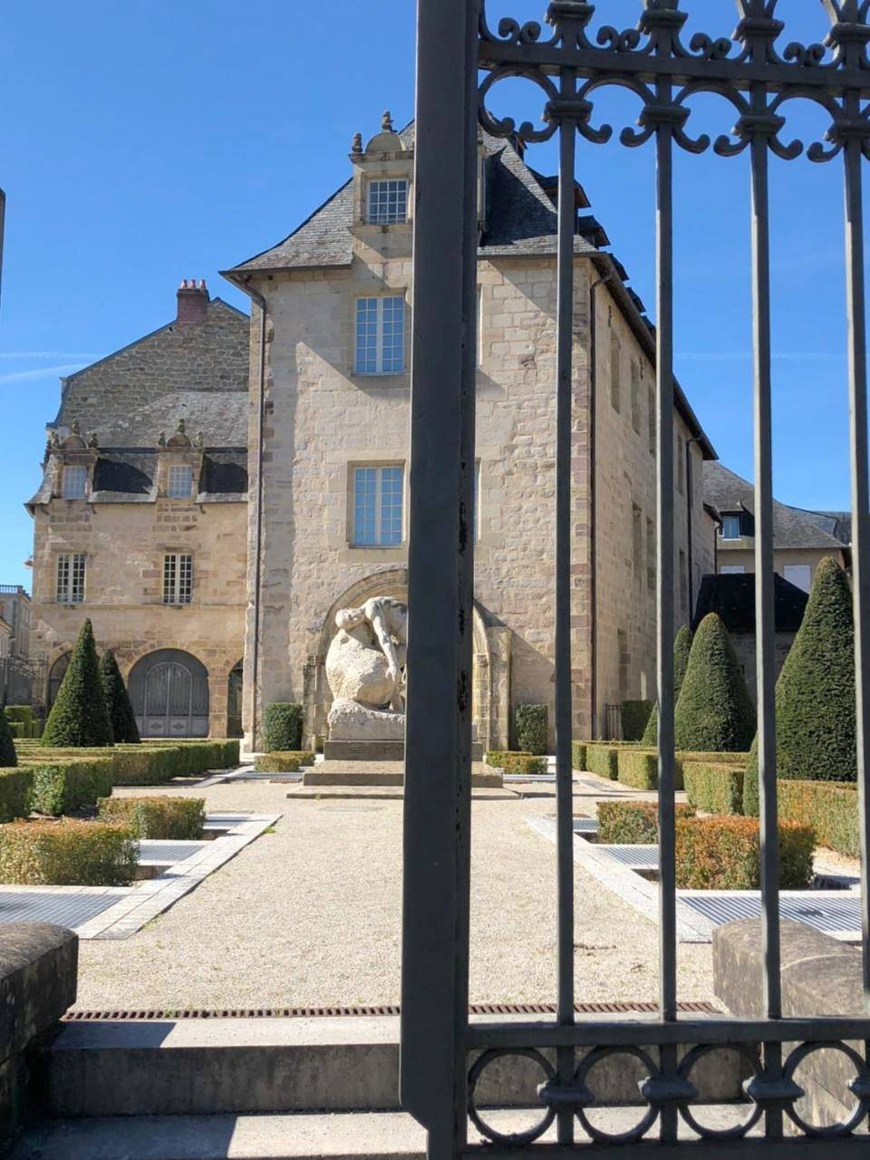Appartement entier, Apartment in Brive-la-Gaillarde, Région de Brive-la-Gaillarde