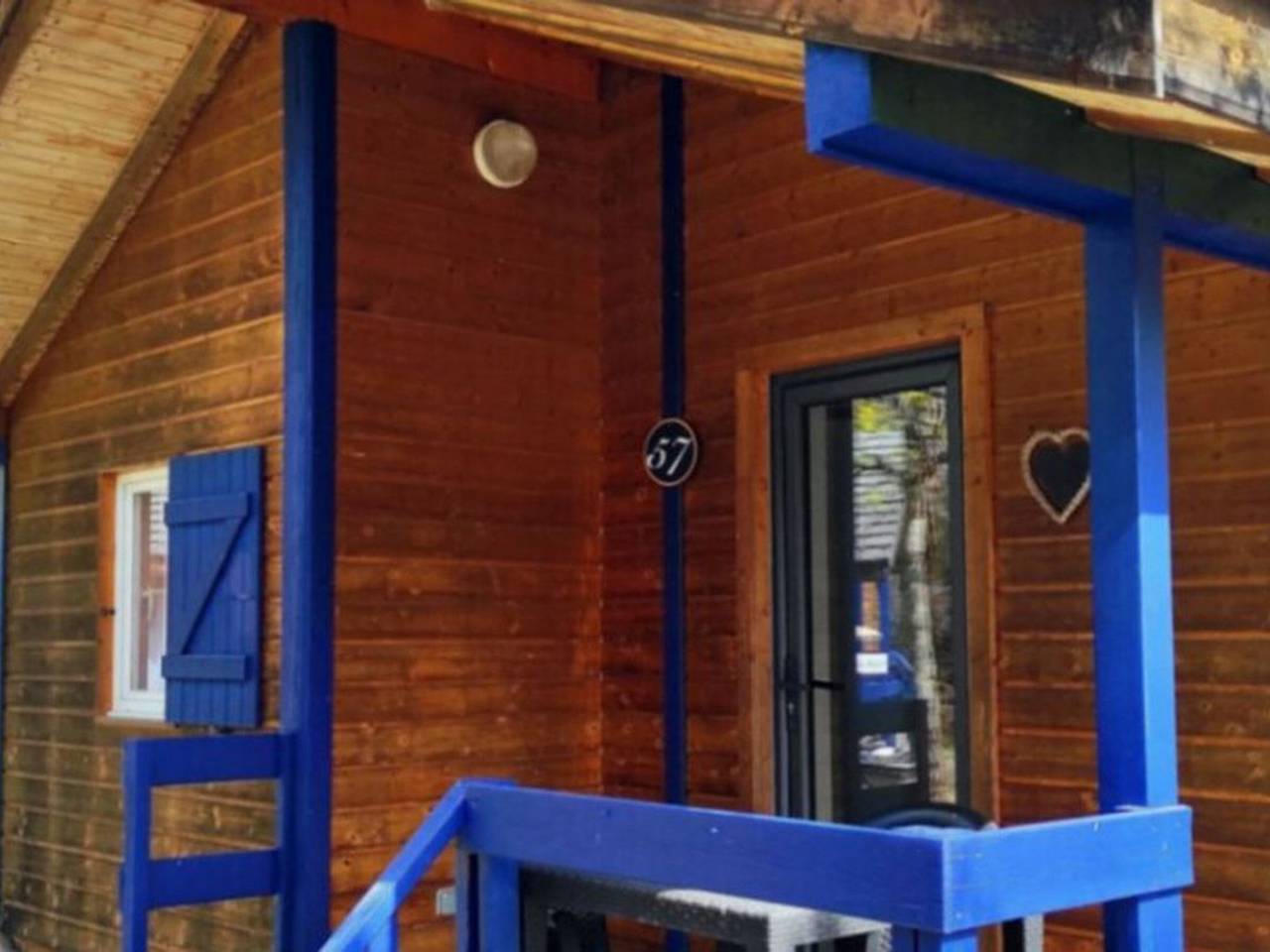 Chalet for 2 with Terrace in Challes-les-Eaux in Challes-les-Eaux, Chambéry region