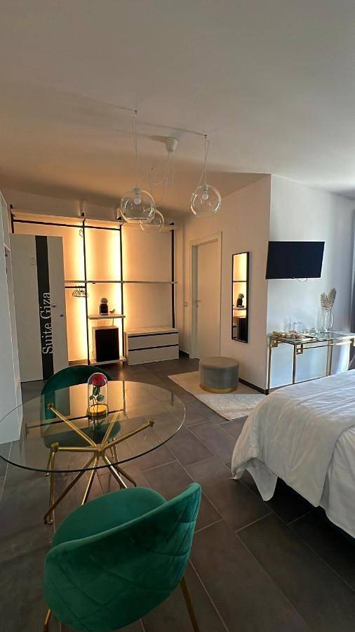 Albergo a gestione familiare per 2 persone, con piscina e giardino nonché idromassaggio - 1