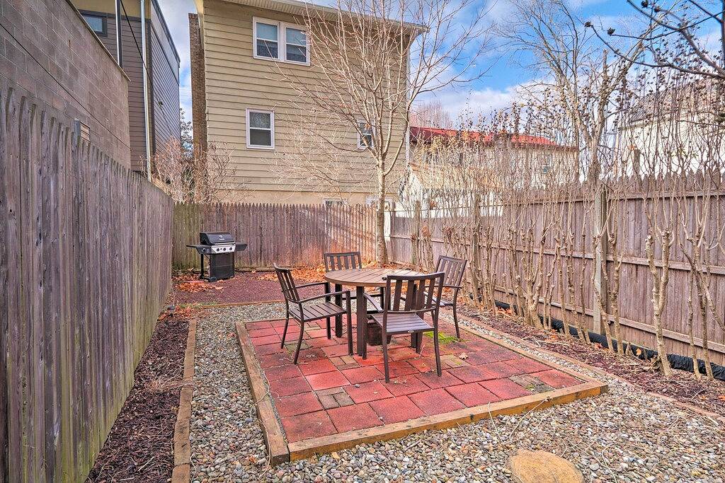 Cozy Lambertville Abode in the Heart of Downtown! in Hunterdon County