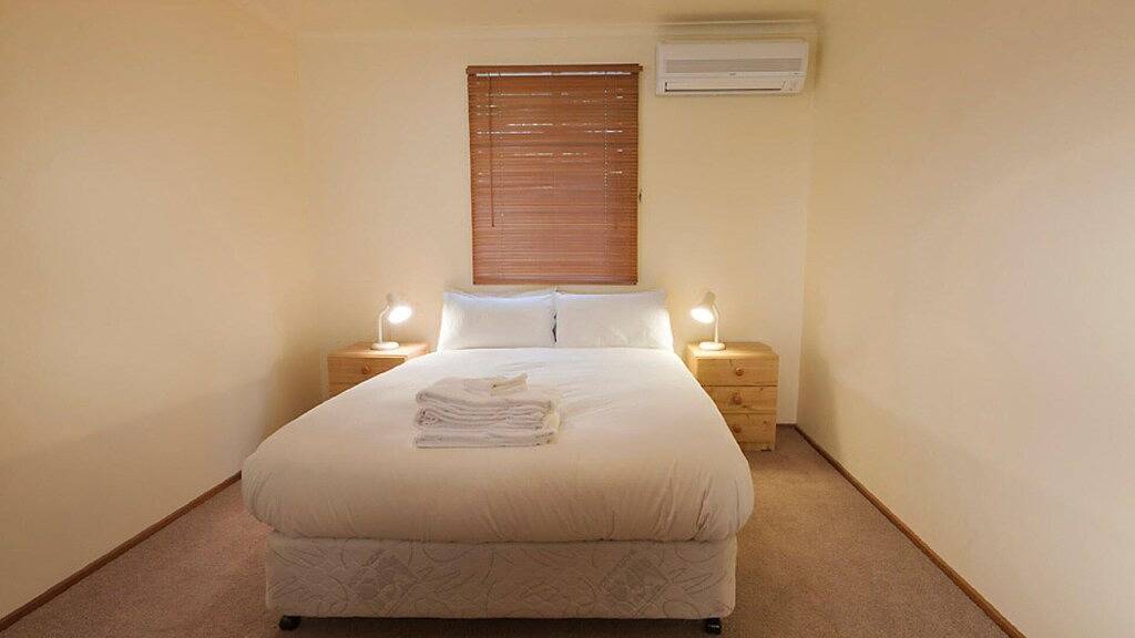 Mogul - A Freestanding East Jindabyne Lakefront Holiday Home in East Jindabyne, New South Wales