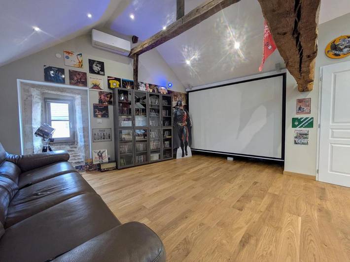 Location de vacances pour 13 personnes, avec vue à Saint-Gengoux-le-National - 4