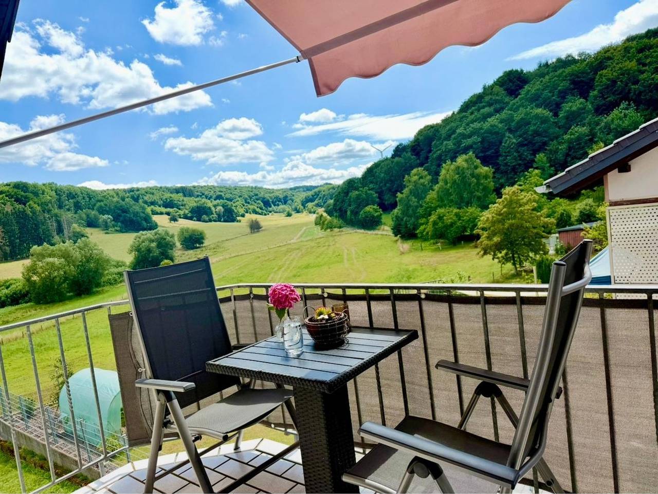 Ganze Ferienwohnung, Gästehaus Jolie Losheim am See - Gemütliche Ferienwohnung Jolie, Bad, Wc, 2 Schlaf in Losheim am See, Saar-Nahe-Bergland