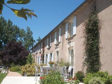 Chambre d’hôte pour 2 personnes, avec jardin et vue à Cheffois