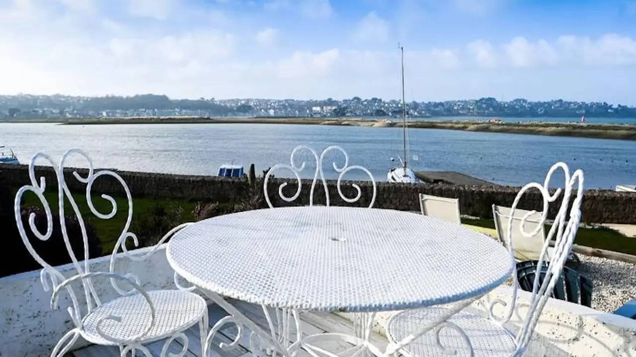 Maison de vacances pour 7 personnes avec terrasse in Louannec, Côte de Granit Rose