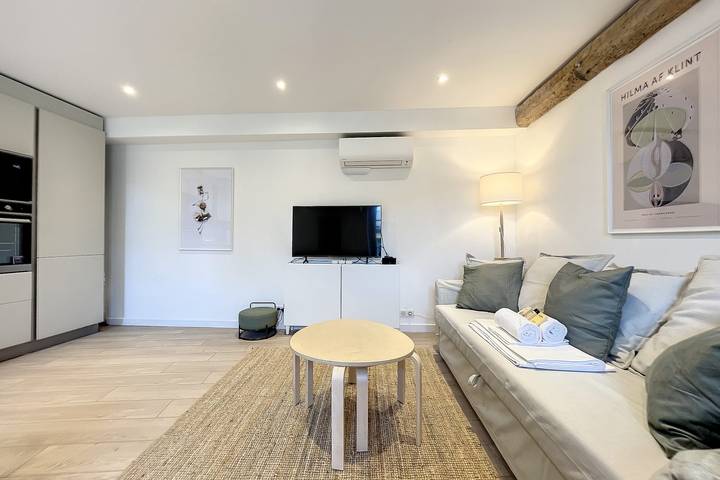 Gîte pour 8 personnes, avec balcon à Antibes - 3