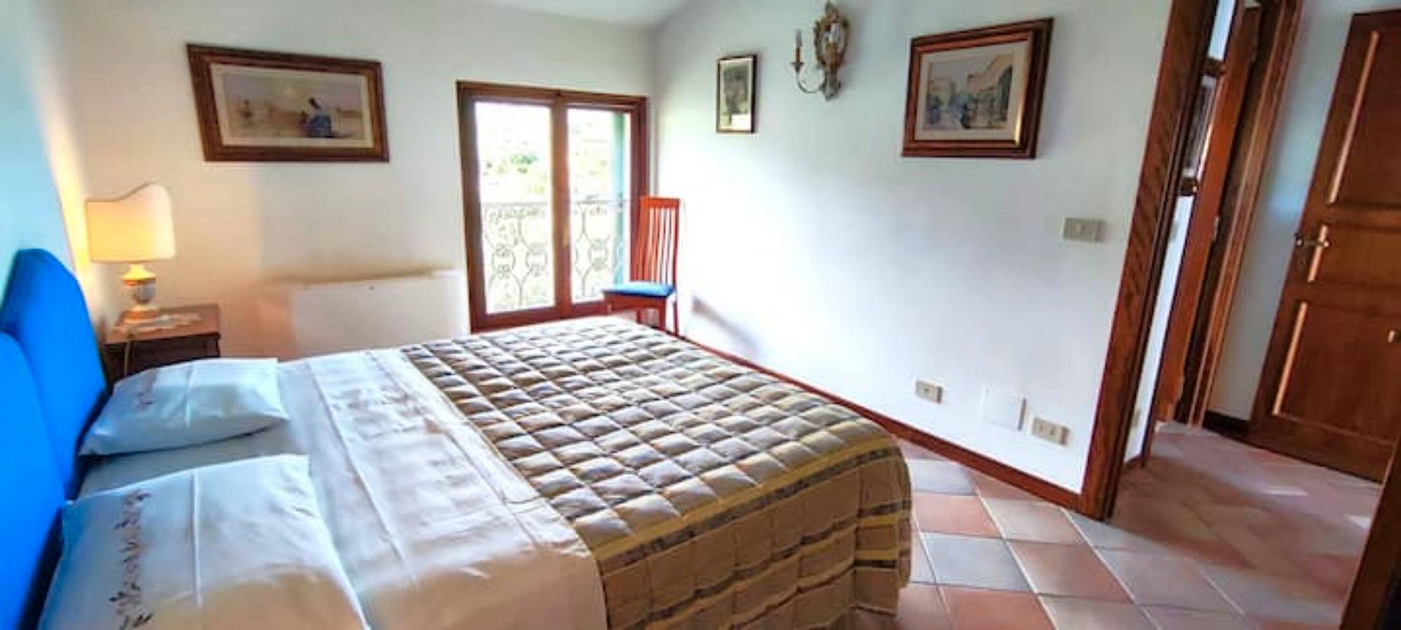 Entire apartment, Apartment 'Autunno' with Shared Pool, Wi-Fi and Air Conditioning in Massa e Cozzile, Pistoia Province