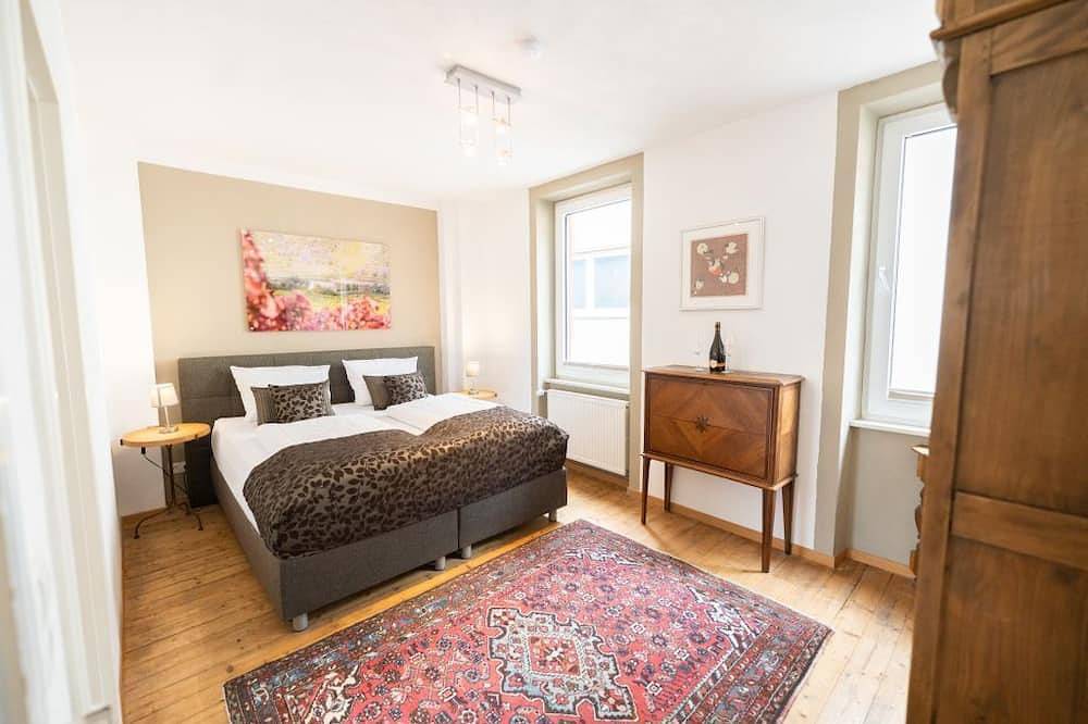 Tante Agnes Haus 8 Personenhaus mit überdachtem Hof und Grill in Ediger-Eller, Cochem-Zell