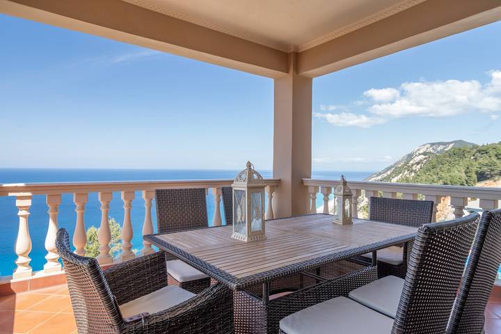 Gîte pour 8 personnes, avec balcon et jardin à Leucade - 2