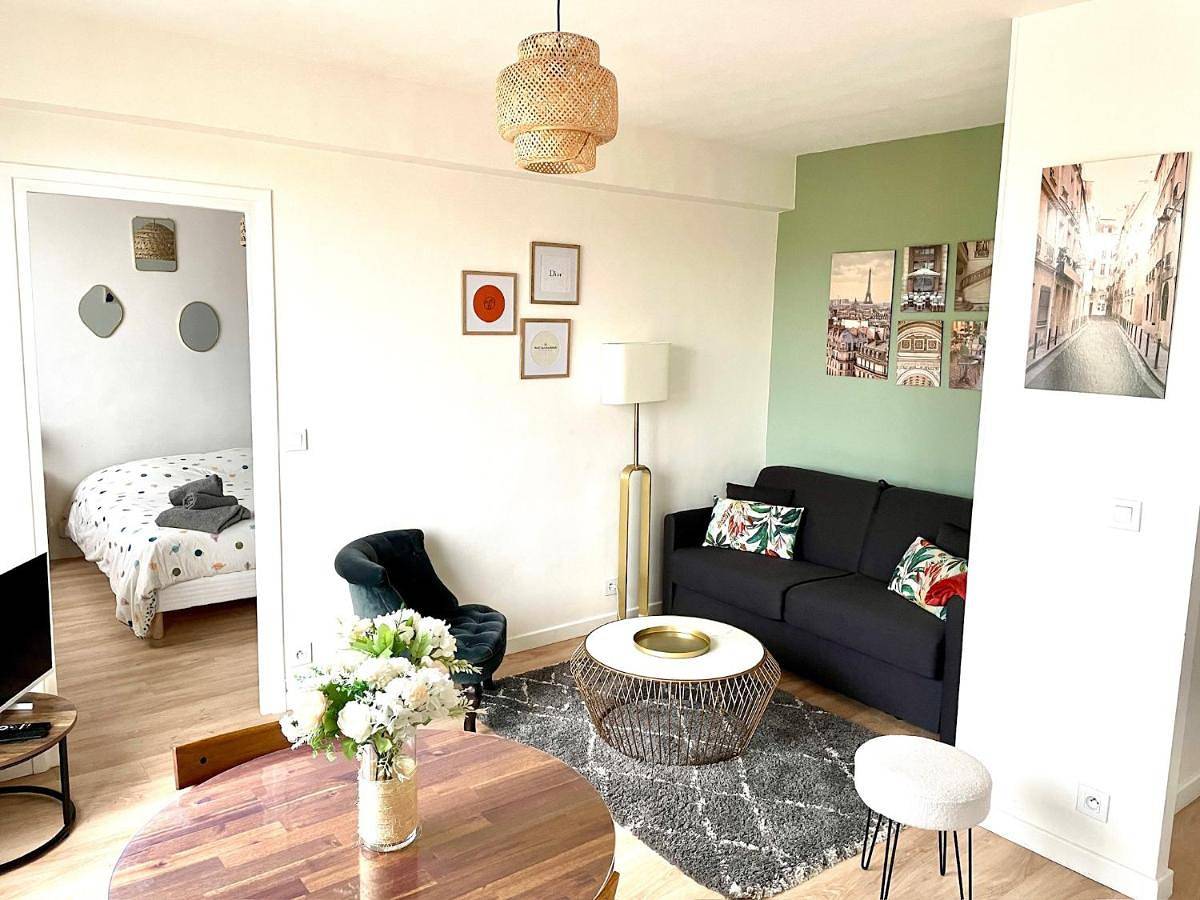 Appartement entier, One-Bedroom Apartment in Clamart, Hauts-de-Seine