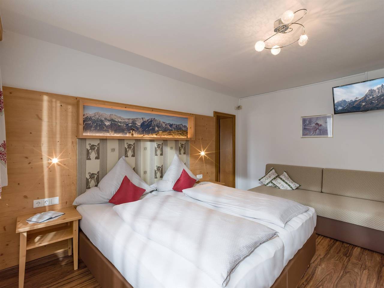 Dreibettzimmer mit Bad, Wc in Söll, Kaisergebirge