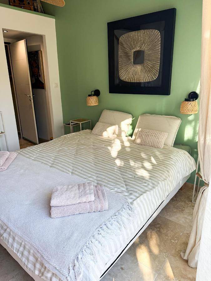 Maison de campagne pour 2 personnes, avec jacuzzi et jardin à Piolenc - 2