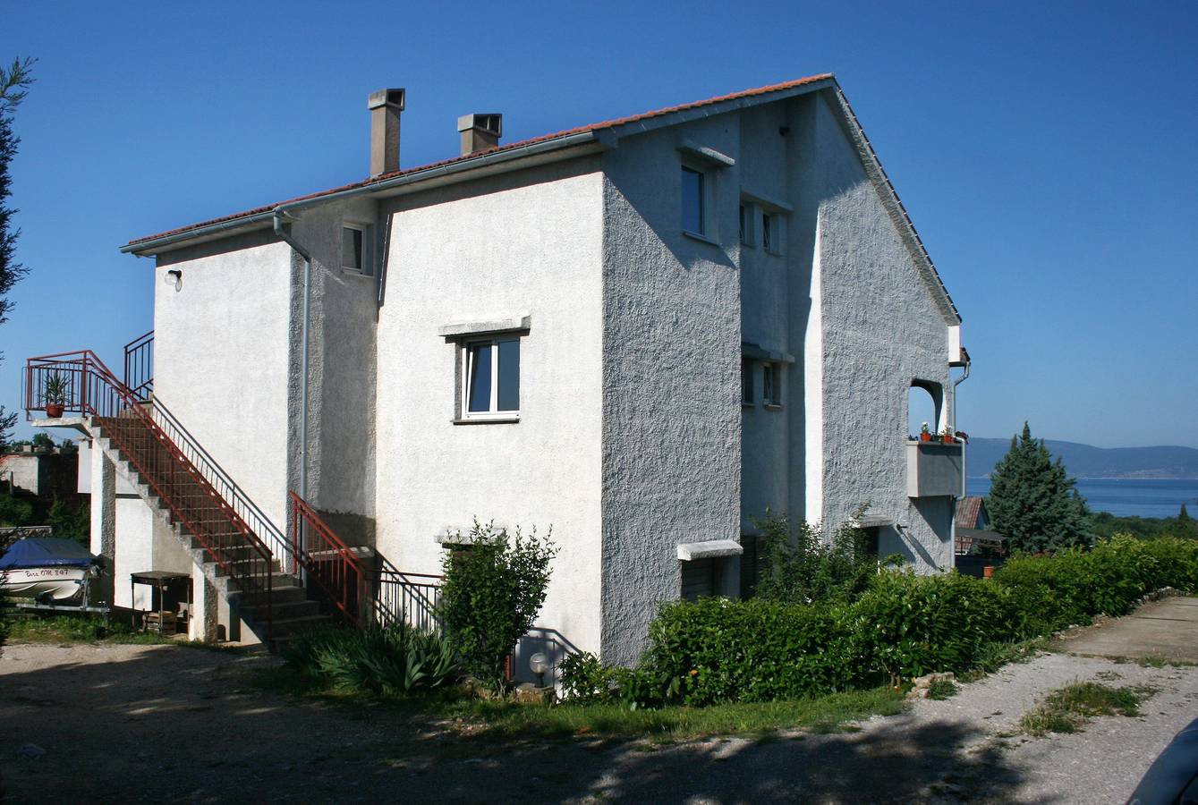 Ganze Wohnung, 2-Zimmer-Ferienwohnung mit Terrasse und Meerblick Njivice, Krk A-5427-b in Njivice, Krk