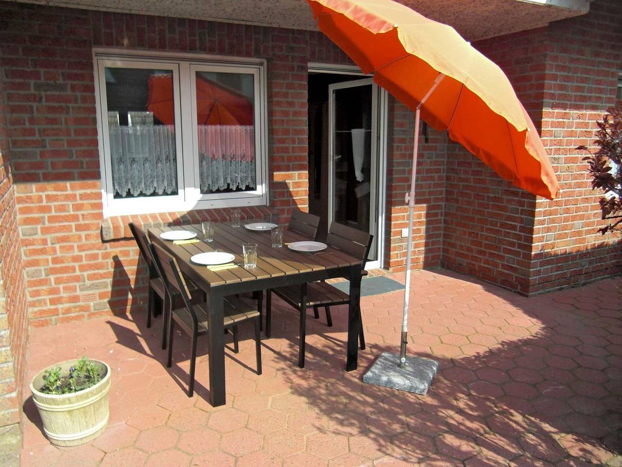 Ganze Ferienwohnung, Haus An der Kurpromenade in Harlesiel, Landkreis Wittmund