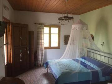 Location de vacances pour 5 personnes, avec terrasse et vue dans Σκάλα Ερεσού