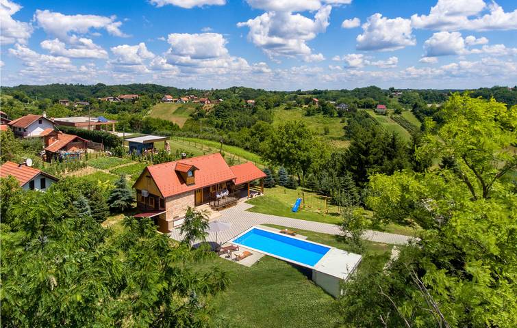 Charmante 2-Zimmer-Wohnung mit Pool, Terrasse und WLAN in Zagreb und Umgebung
