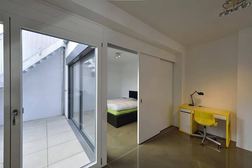 Ganze Wohnung, Modernes, vom Architekten entworfenes Penthouse-Loft mit 2 Dachterrassen im Freien in Wien, Donau Niederösterreich