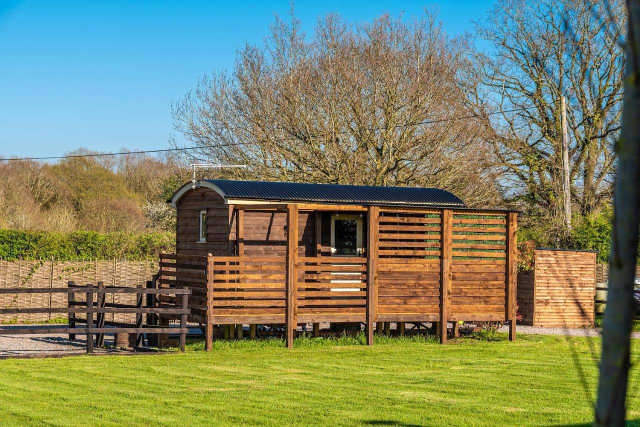 Mobile Home in Worcestershire