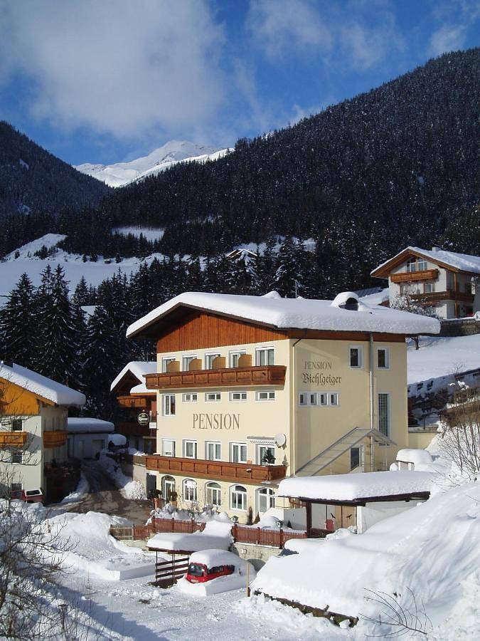 Maison d’hôte pour 3 personnes, avec vue et terrasse, animaux acceptés - 1