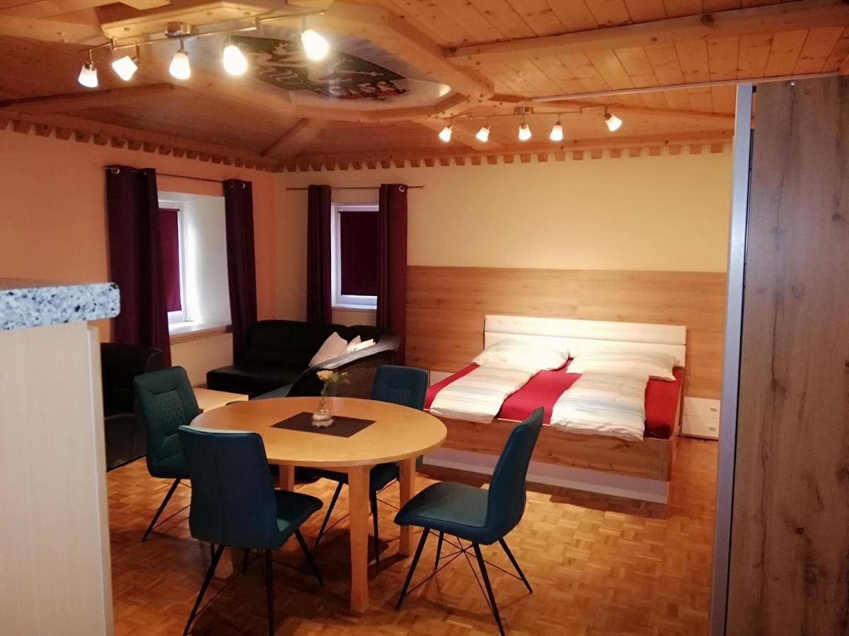 Ganze Wohnung, One-Bedroom Apartment in Rottenmanner und Wölzer Tauern, St. Peter am Kammersberg