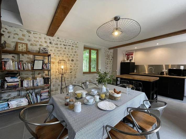 Location de vacances pour 4 personnes, avec piscine ainsi que jacuzzi et jardin dans Aubertin - 2