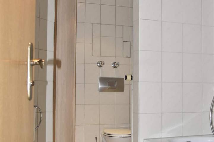 Ferienhaus für 2 Personen, mit Pool und Terrasse sowie Garten am Schliersee - 4