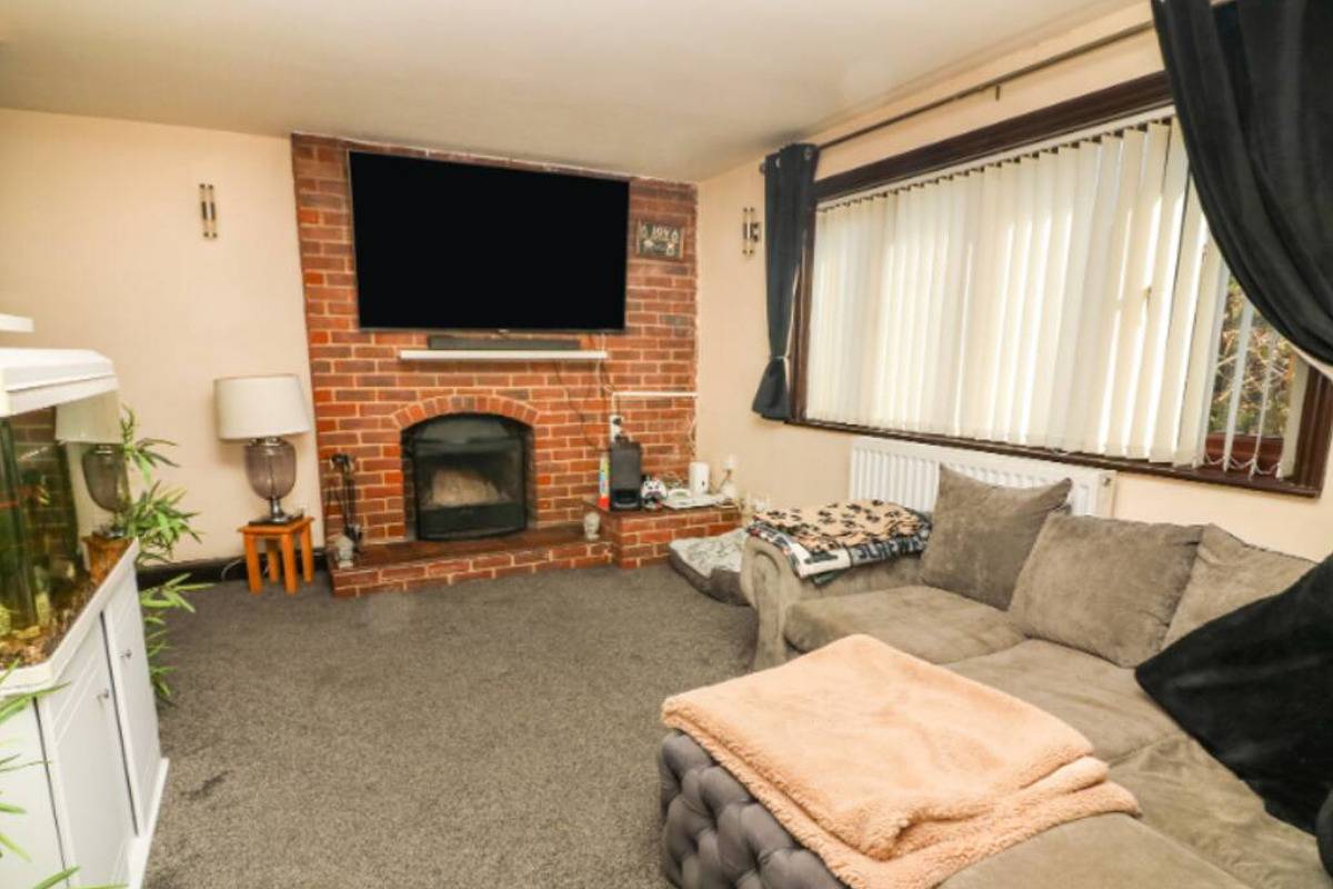 Pet Friendly Home in Chelmsford-Hot Tub-Sleeps 6 in Essex
