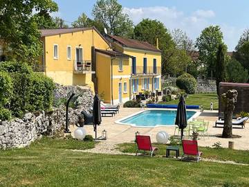 Chambre d’hôte pour 2 personnes, avec jardin et piscine dans Yonne
