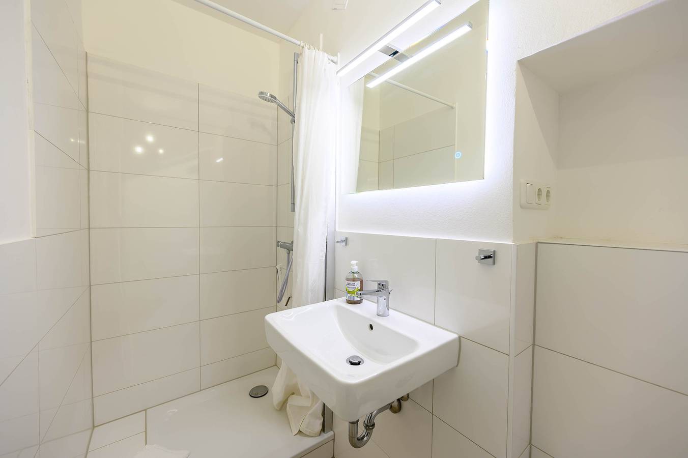 Ganze Ferienwohnung, Silbermöwe in Kieler Förde, Kiel