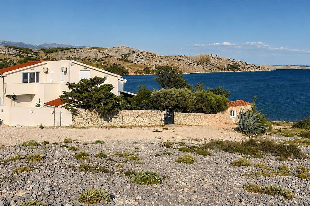 Apartamento entero, Stunning apartment in Smokvica with Wifi in Pag