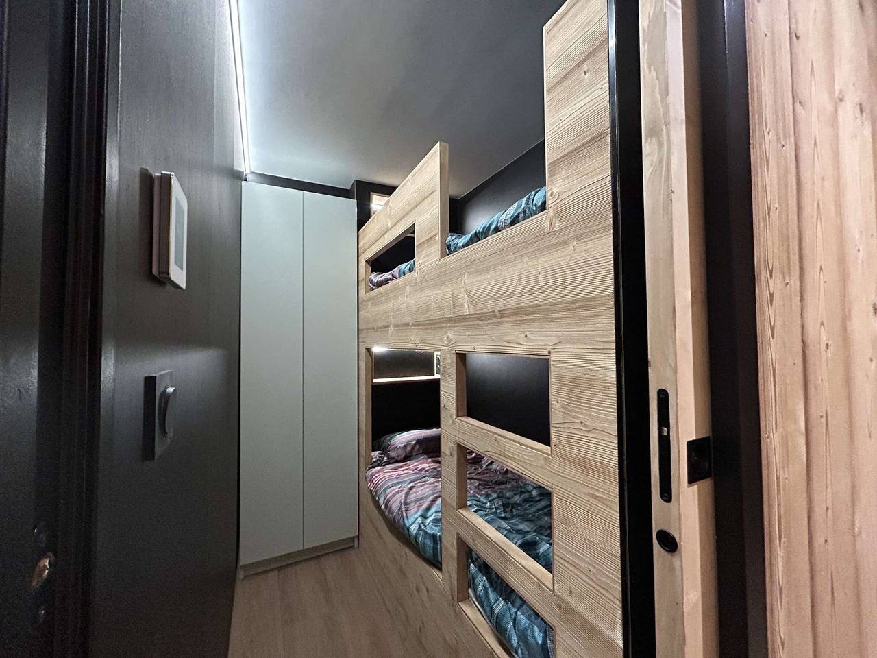 Ganze Wohnung, Renovierte 2-Zimmer-Wohnung mit Balkon und Zugang zum Pool - Méribel in Méribel, Les Allues