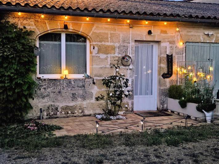 Location de vacances pour 2 personnes, avec jardin et vue à Sainte-Terre - 4