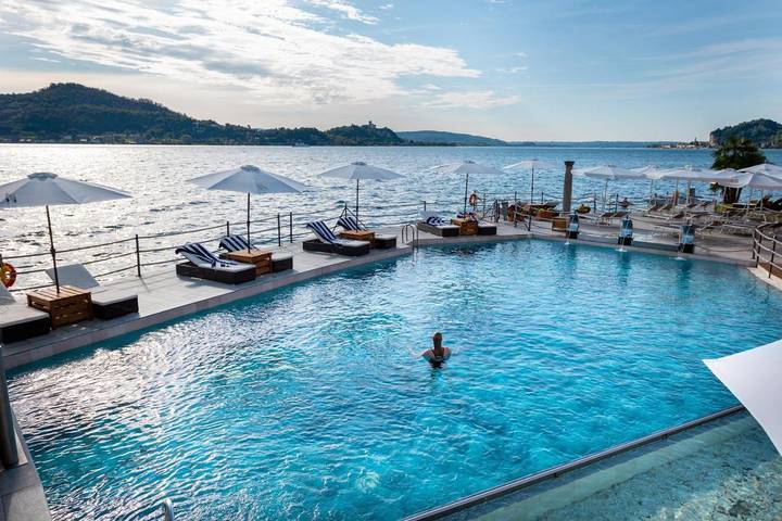 Ferienhaus für 3 Personen, mit Pool und Kinderpool sowie Garten