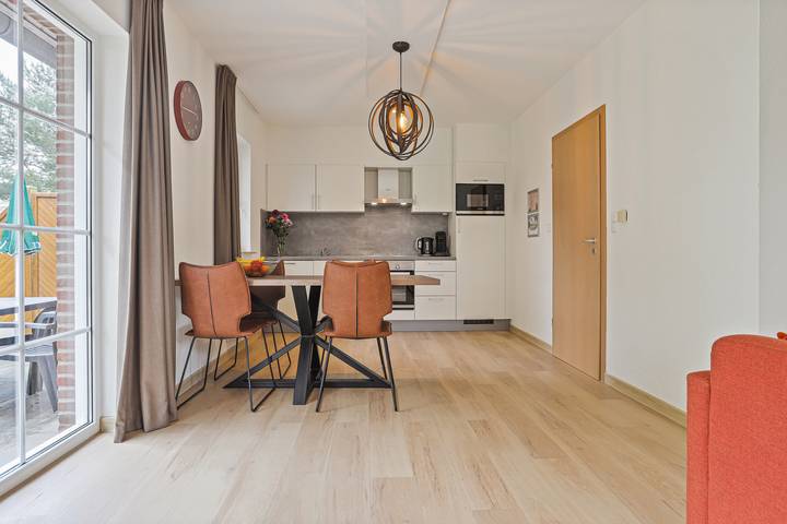 Bungalow für 4 Personen, mit Balkon/Terrasse und Terrasse im Oldenburger Münsterland - 4